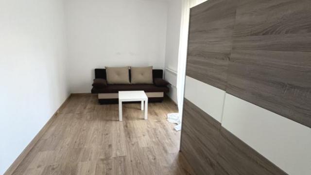 Stan, Trosoban, Izdavanje, 67m2, Borča, Palilula, Lička