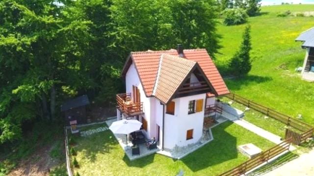 Kuća, Trosoban, Prodaja, 150m2, Kaludjerske bare