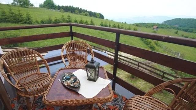 Kuća, Trosoban, Prodaja, 150m2, Kaludjerske bare