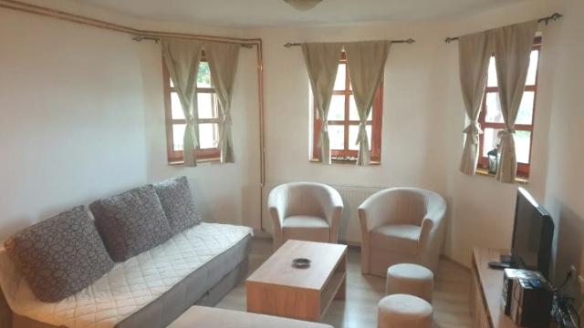 Kuća, Trosoban, Prodaja, 150m2, Kaludjerske bare