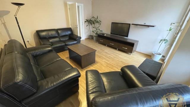 Kuća, Petosoban, Izdavanje, 230m2, Višnjička Banja, Palilula, Sestara Bukumirovic