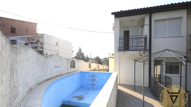 Kuća, Petosoban, Izdavanje, 230m2, Višnjička Banja, Palilula, Sestara Bukumirovic