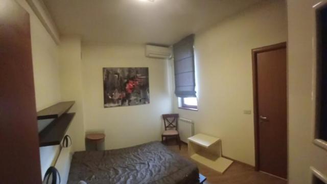 Stan, četvorosoban, Izdavanje, 179m2, Hram svetog Save, Vračar, Internacionalnih brigada