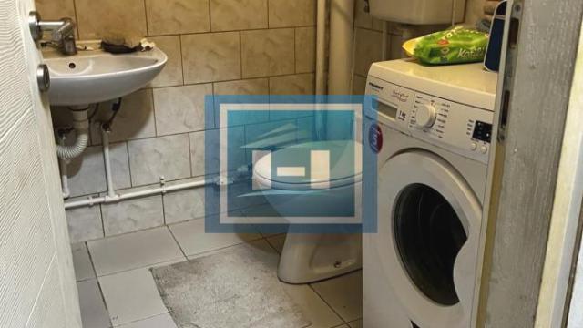 Stan, Dvoiposoban, Prodaja, 72m2, Ćuprija
