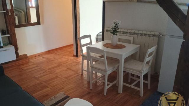 Stan, Trosoban, Izdavanje, 50m2, Centar, Stari grad, Kosovska
