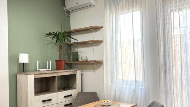 Stan, Jednosoban, Izdavanje, 31m2, Hram svetog Save, Vračar, Šumatovačka