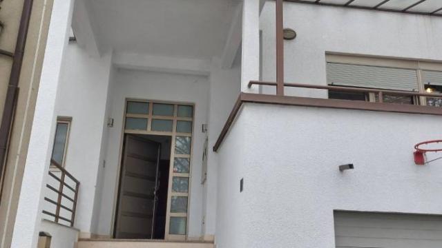Kuća, Petosoban, Izdavanje, 300m2, Banovo brdo, Čukarica, Kneza Višeslava