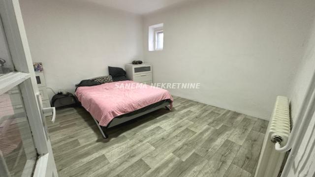 Kuća, četvorosoban, Prodaja, 142m2, Mlake, Gradska lokacija, Sombor