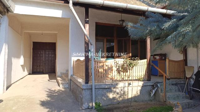 Kuća, Troiposoban, Prodaja, 195m2, Gornja Varoš, Gradska lokacija, Sombor