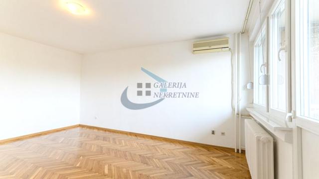 Stan, Dvoiposoban, Prodaja, 68m2, Medaković 2, Voždovac, Radovana Simića Cige