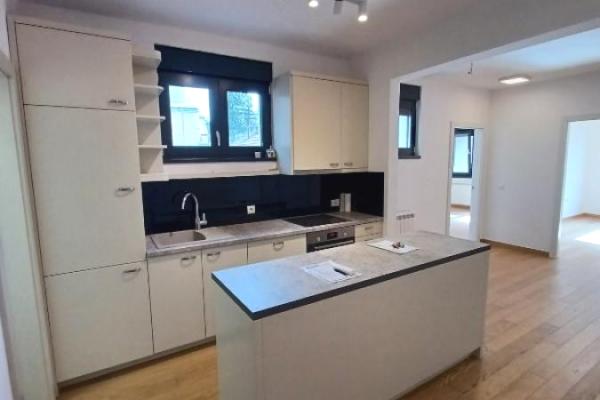 izdavanje, poslovni-prostor,
kalenic-pijaca-vracar-beograd, 816531, troiposoban-novopazarska