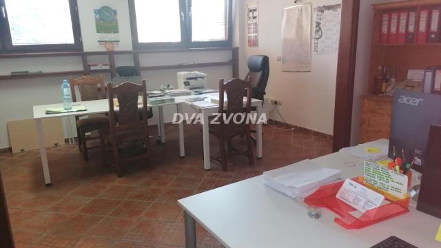 Poslovni prostor, Prodaja, 2000m2, Širi centar, Gradska lokacija, Ada