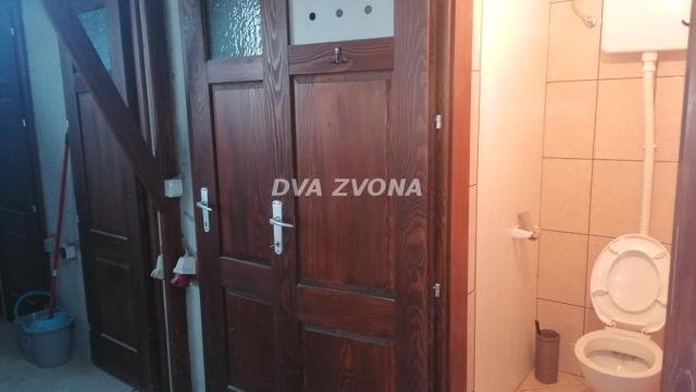 Poslovni prostor, Prodaja, 2000m2, Širi centar, Gradska lokacija, Ada