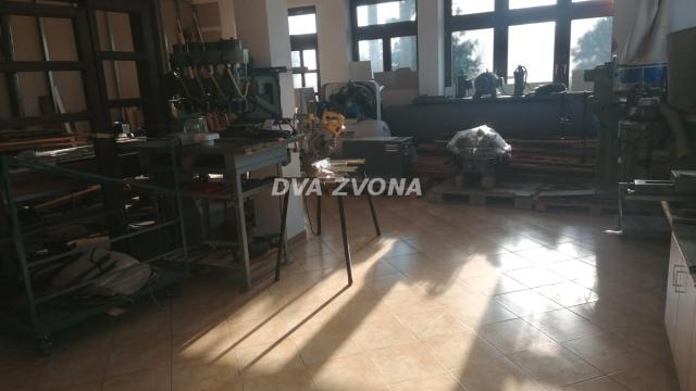 Poslovni prostor, Prodaja, 2000m2, Širi centar, Gradska lokacija, Ada