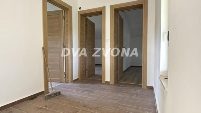 Kuća, četvorosoban, Prodaja, 72m2, Maradik, Okolno mesto, Indjija