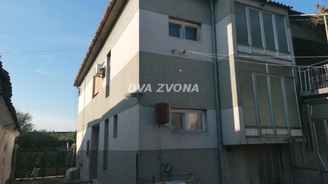 Kuća, Prodaja, 330m2, Futog, Novi Sad, Novi Sad