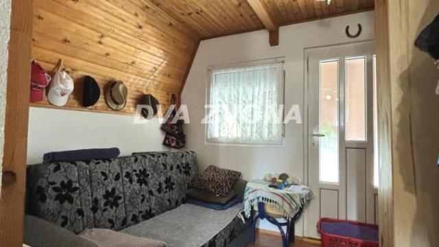 Kuća, četvorosoban, Prodaja, 100m2, Fruška Gora, Okolno mesto, Sremski Karlovci