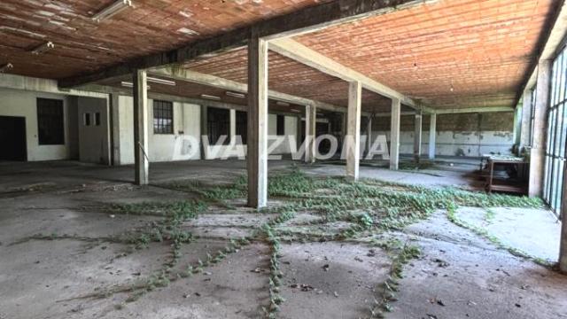 Poslovni prostor, Prodaja, 1496m2, Širi centar, Gradska lokacija, Stara Pazova