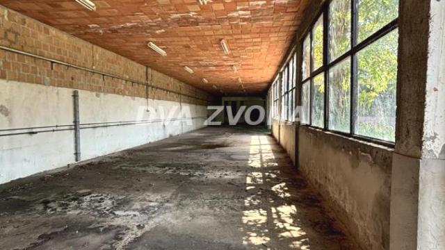 Poslovni prostor, Prodaja, 1496m2, Širi centar, Gradska lokacija, Stara Pazova