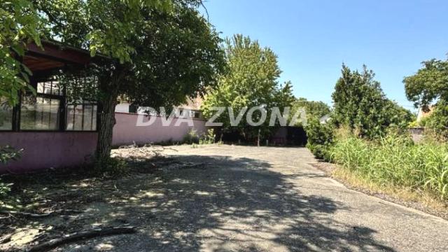 Poslovni prostor, Prodaja, 1496m2, Širi centar, Gradska lokacija, Stara Pazova