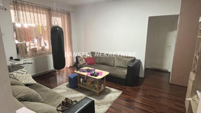 Stan, Trosoban, Prodaja, 66m2, Selenča, Gradska lokacija, Sombor