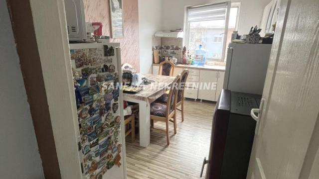 Stan, Trosoban, Prodaja, 66m2, Selenča, Gradska lokacija, Sombor