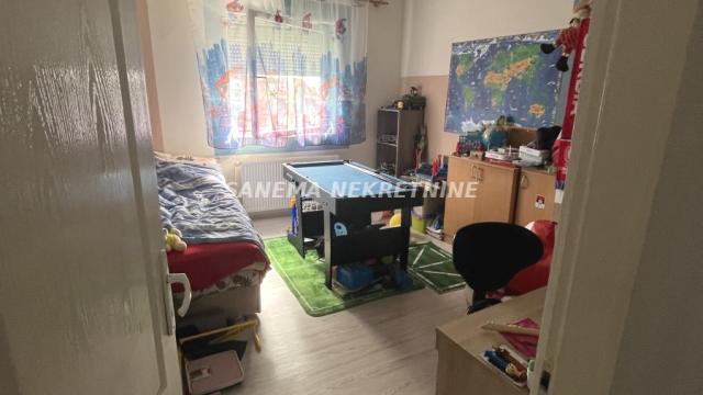 Stan, Trosoban, Prodaja, 66m2, Selenča, Gradska lokacija, Sombor