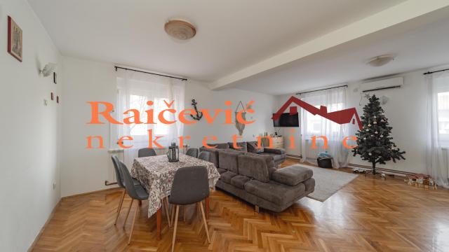 Kuća, Prodaja, 222m2, Mala Moštanica, Obrenovac, Kraljevica Marka