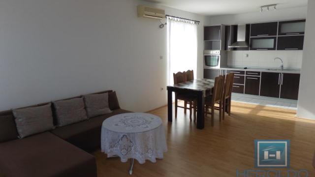 Stan, Dvosoban, Izdavanje, 65m2, Centar, Gradska lokacija, Ćuprija