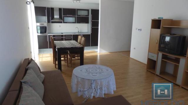 Stan, Dvosoban, Izdavanje, 65m2, Centar, Gradska lokacija, Ćuprija