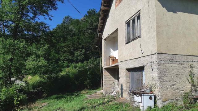 Kuća, Dvosoban, Prodaja, 100m2, Živica, Okolno mesto, Zivica