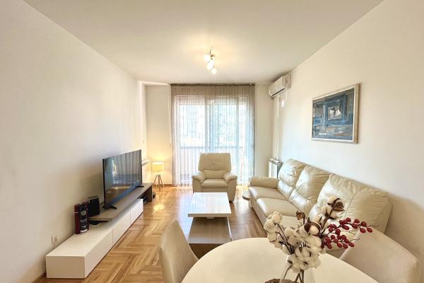 prodaja, stanova,
beograd, 825608, dvoiposoban-bulevar-jna