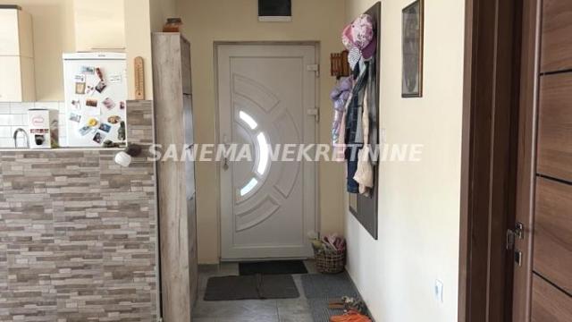 Kuća, Trosoban, Prodaja, 96m2, Josićko naselje, Gradska lokacija, Sombor