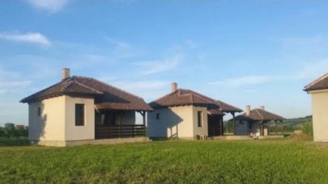 Kuća, Petosoban i veći, Prodaja, 300m2, Svileuva, Okolno mesto, Svileuva