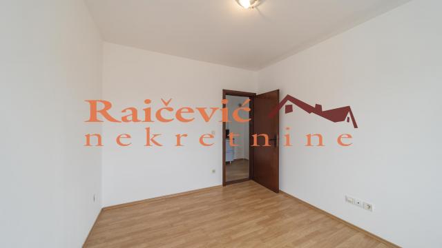Stan, Trosoban, Prodaja, 54m2, Resnik, Rakovica, Edvarda Griga