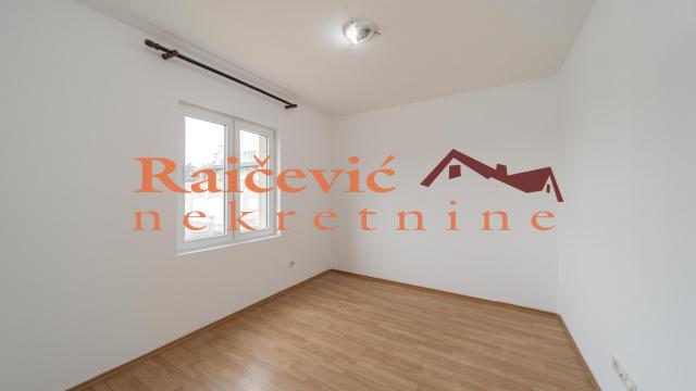 Stan, Trosoban, Prodaja, 54m2, Resnik, Rakovica, Edvarda Griga