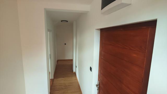 Stan, Troiposoban, Prodaja, 95m2, JNA