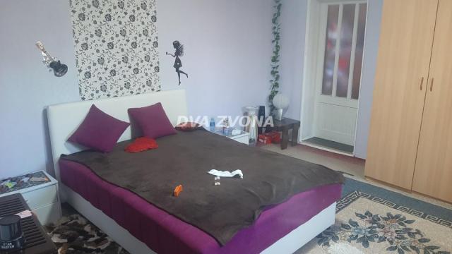 Kuća, Trosoban, Prodaja, 99m2, Centar, Gradska lokacija, Srbobran
