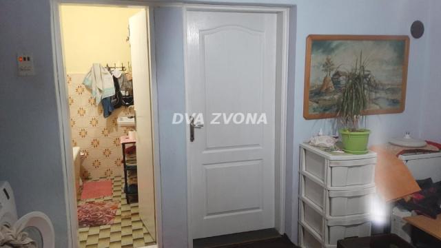 Kuća, Trosoban, Prodaja, 99m2, Centar, Gradska lokacija, Srbobran