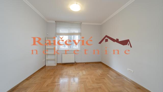 Stan, Trosoban, Izdavanje, 119m2, Hram svetog Save, Vračar, Dubljanska