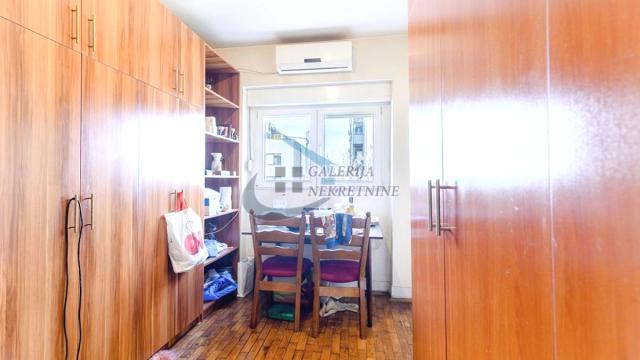 Stan, Jednosoban, Prodaja, 38m2, Dorćol, Stari grad, Strahinjića Bana
