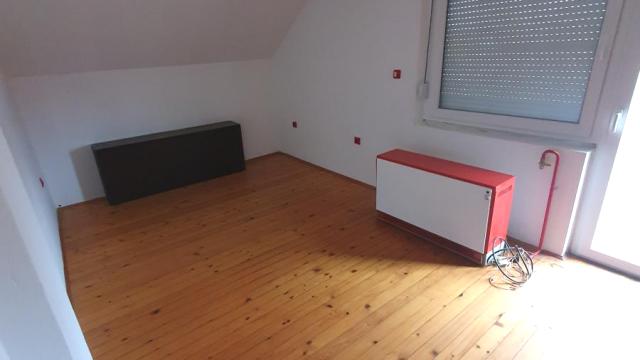 Kuća, četvorosoban, Prodaja, 183m2, Ruma