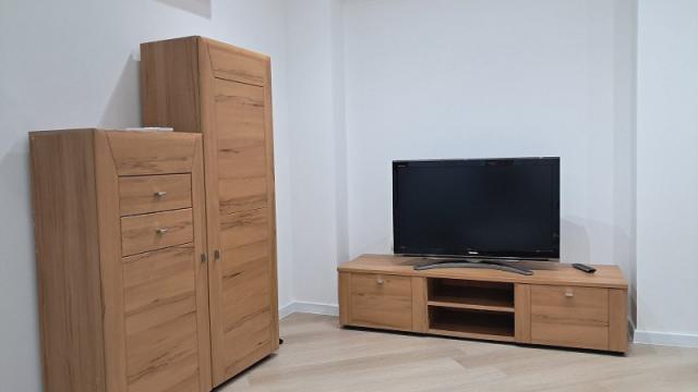 Kuća, četvoroiposoban, Prodaja, 90m2, Petrovaradin, Zeleznicki prilaz
