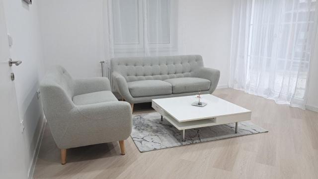 Kuća, četvoroiposoban, Prodaja, 90m2, Petrovaradin, Zeleznicki prilaz