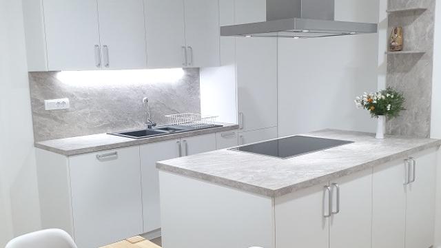 Kuća, četvoroiposoban, Prodaja, 90m2, Petrovaradin, Zeleznicki prilaz