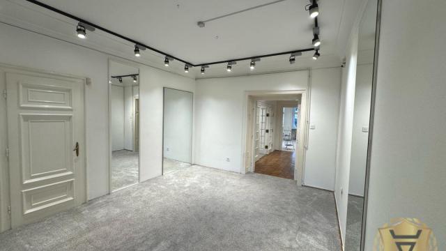 Stan, Petosoban, Izdavanje, 120m2, Krunska, Vračar, Krunska