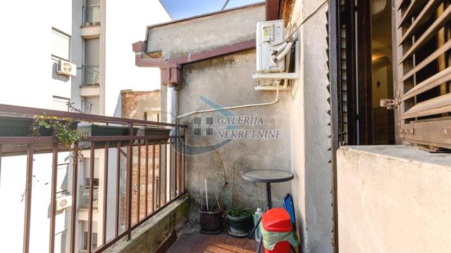 Stan, četvorosoban, Prodaja, 81m2, Djeram pijaca, Zvezdara, Bulevar kralja Aleksandra