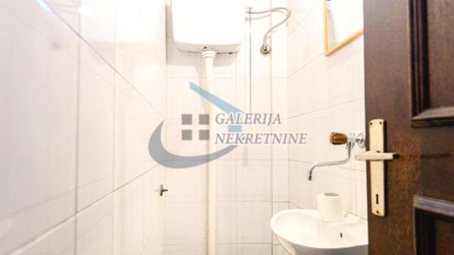 Stan, četvorosoban, Prodaja, 81m2, Djeram pijaca, Zvezdara, Bulevar kralja Aleksandra
