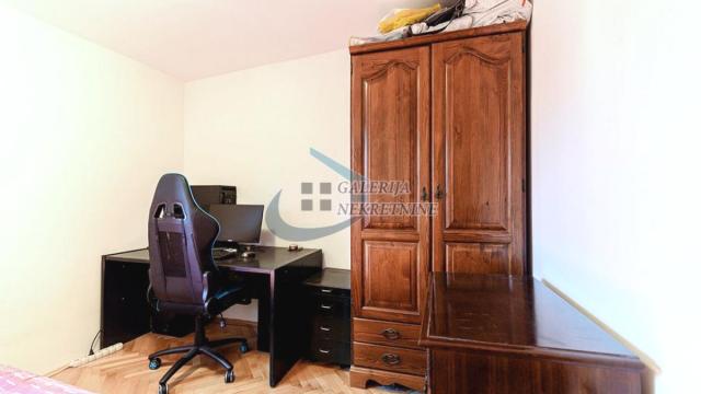 Stan, četvorosoban, Prodaja, 81m2, Djeram pijaca, Zvezdara, Bulevar kralja Aleksandra