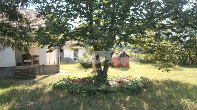 Kuća, Dvoiposoban, Prodaja, 60m2, Crvene Armije 138